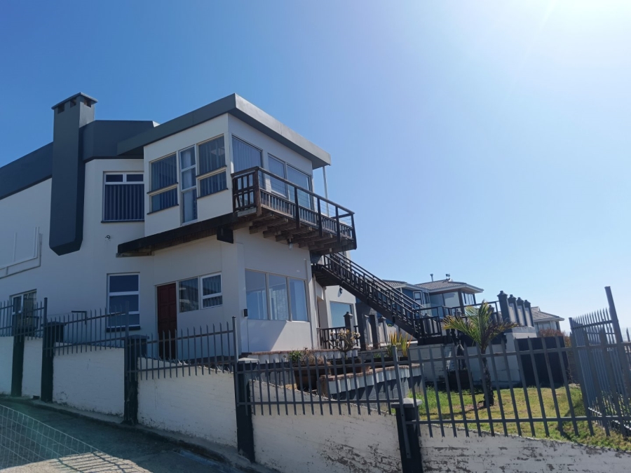 7 Bedroom Property for Sale in Tergniet Western Cape